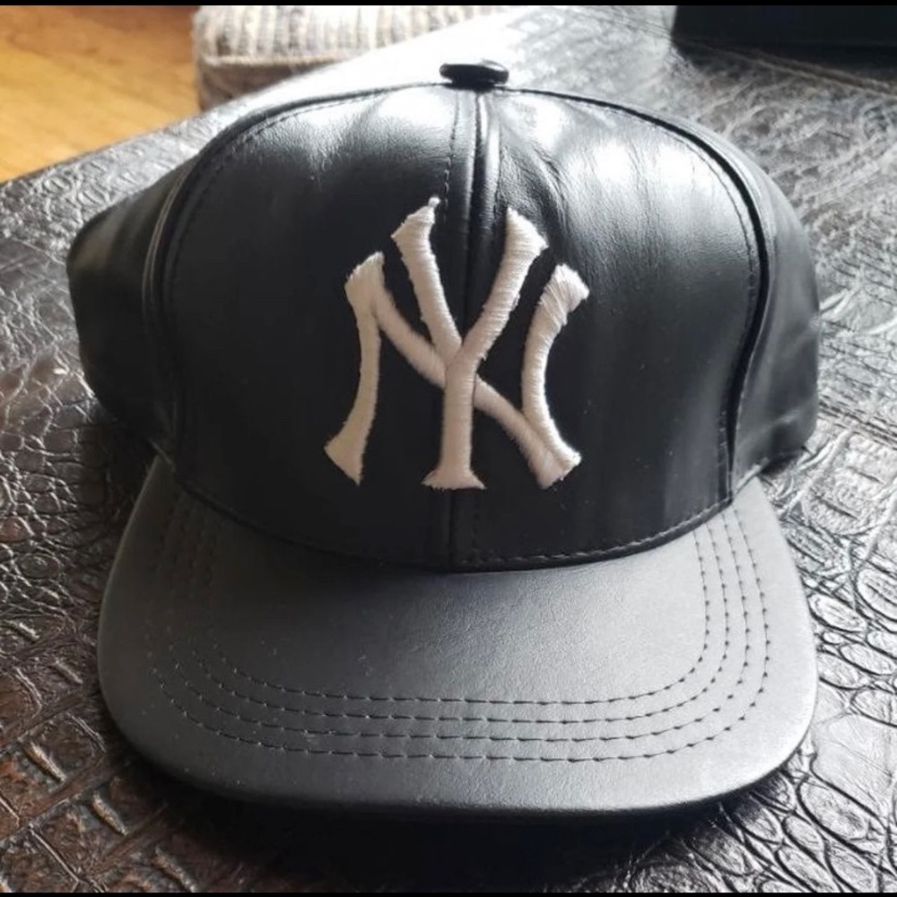 Black leather NY Yankees baseball hat